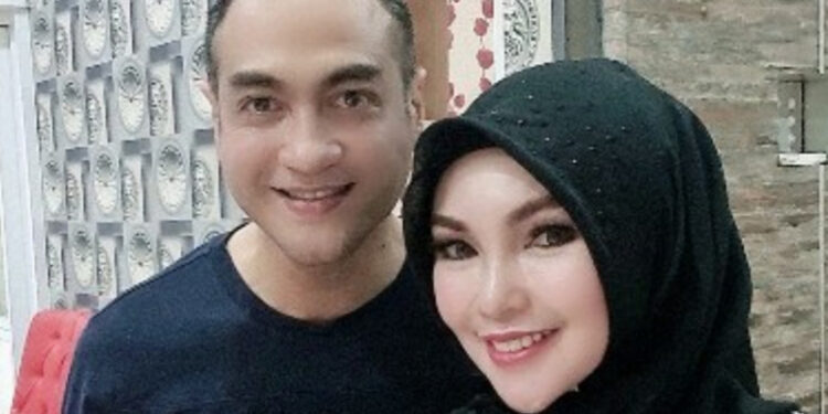 Ferry Irawan dan Tanty Octavia