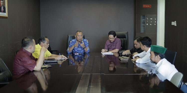 KOMISI III DPRD Kalsel saat konsultasi Ranperda tentang Penyelenggaraan Riset dan Inovasi Daerah ke Direktorat Produk Hukum Daerah (Ditjen Otda) Kemendagri, Rabu (29/11).