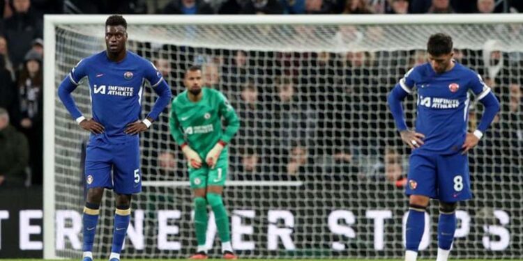 Tumbang - Chelsea tumbang 1-4 dari Newcastle.