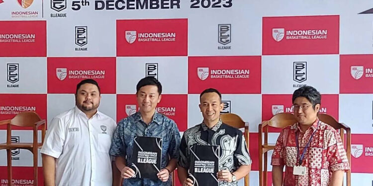 Manchester City didakwa melakukan pelanggaran imbas protes berlebihan kepada wasit saat melawan Tottenham Hotspur pada lanjutan Liga Inggris.