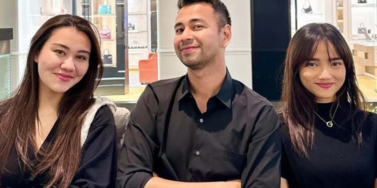 Aaliyah Massaid, Raffi Ahmad dan Fuji (Foto: Instagram/raffinagita1717)