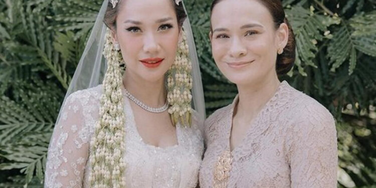 Keluarga Ashraf Sinclair di pernikahan BCL & Tiko