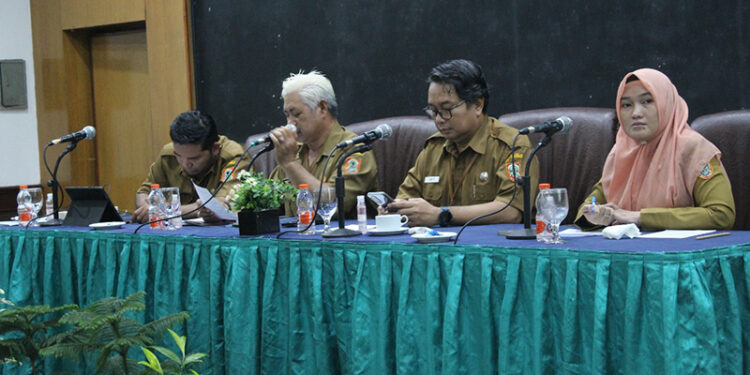 KABID Pemasaran pada Dinas Pariwisata Provinsi Kalimantan Selatan Muhammad Noor saat menyampaikan sambutan Kepala Dinas Pariwisata Kalsel pada rakor pemasaran destinasi wisata Kalsel.