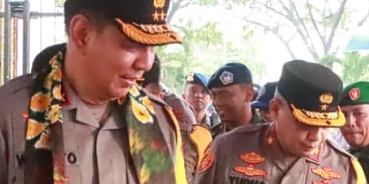 KAPOLDA Kalsel Irjen Pol Winarto dan Wakapolda Brigjen Pol Rosyanto Yudha Hermawan.