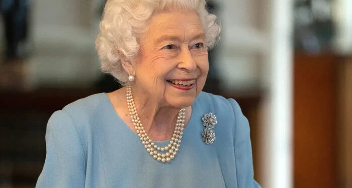 Ratu Elizabeth II