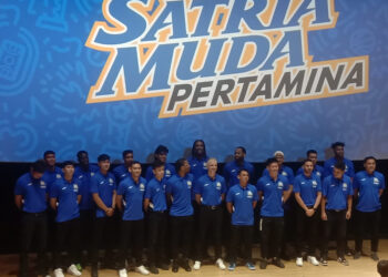 TIM Satria Muda Pertamina saat memperkenalkan pemain mereka untuk IBL musim 2024.