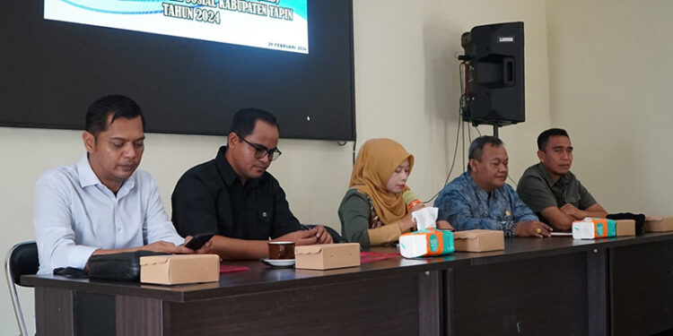 KEPALA Bidang Kewaspadaan Nasional dan Penanganan Konflik Helda Yuliana SH saat membuka kegiatan Sosialisasi RAD Penanganan Konflik, Kmais (29/2).