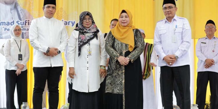 Penuh Kebahagiaan, Acil Odah Halalbihalal Bersama Warga di BPAM Banjarbakula