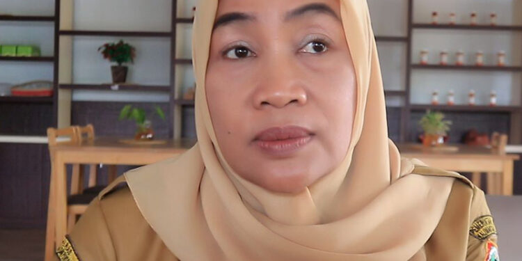 Kepala Disbunak Kalsel drh Hj Suparmi .