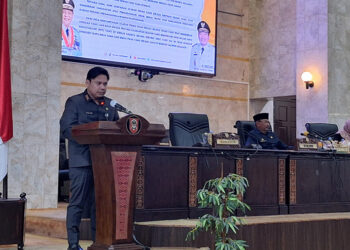 Gubernur Kalsel, H Sahbirin Noor melalui Sekdaprov Kalsel, Roy Rizali Anwar saat menyampaikan sambutan pada rapat paripurna Laporan Pertanggungjawaban Pelaksanaan APBD tahun anggaran 2023 di Banjarmasin.