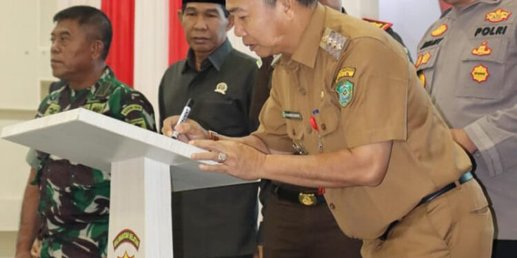 Kapolda Kalsel Deklarasi Pilkada Damai Di Kabupaten Tapin