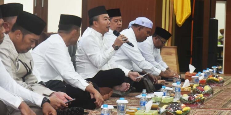 Sekdaprov Kalimantan Selatan, HM Syarifuddin saat menyampaikan sambutan Gubernur Kalsel pada peringatan Maulid Nabi Muhammad SAW 1447 hijriyah di lingkungan Pemprov Kalsel