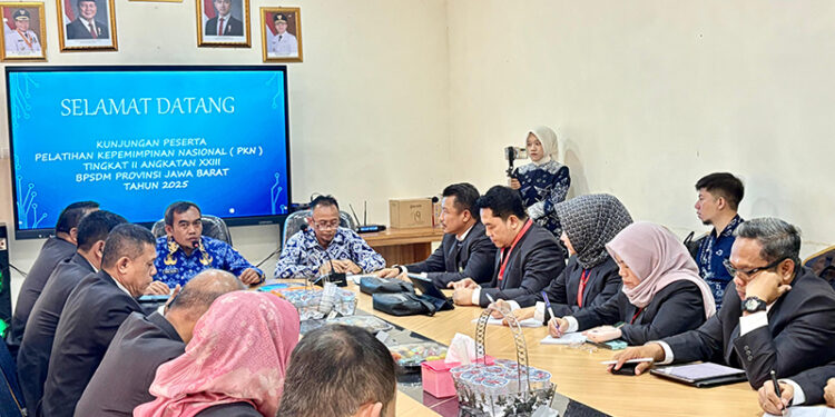 SUASANA kunjungan PKM ke Dinas K2UKM Kabupaten Majalengka.