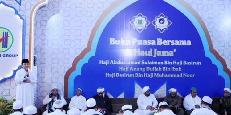 WAKIL Gubernur (Wagub) Kalimantan Selatan, H Hasnuryadi Sulaiman saat menyampaikan sambutan pada buka puasa, haul jama dan sekaligus syukuran 1 kepemimpinan Muhidin-Hasnur sebagai Gubernur dan Wakil Gubernur Kalsel.