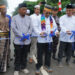 BUPATI Kotabaru H Muhammad Rusli saat melakukan pemotongan pita peresmian jalan di Desa Teluk Tamiang, Kecamatan Pulau Laut Tanjung Selayar, Rabu (4/3).