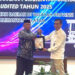 BUPATI Kotabaru H Muhammad Rusli saat menyerahkan LKPD Unaudited TA 2025 kepada BPK RI Perwakilan Kalsel, Selasa (31/3).