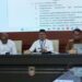 Sekdaprov Kalimantan Selatan, HM Syarifuddin saat memimpin rapat internal antara Forum Koordinasi Pimpinan Daerah (Forkopimda) Kalsel dengan Driver Online Kalsel Bersatu (DOKB) Kalsel sebagai perwakilan Ojek Online di Kalsel, di Banjarbaru