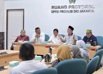 BP Perda dan Banmus DPRD Kalsel saat mengunjungi DPRD DKI Jakarta untuk bertukar informasi terkait tugas dan peran masing-masing.