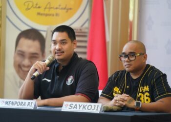 Hadir mendampingi Menpora Dito dalam konferensi pers ini di antaranya Deputi 2 Bidang Pengembangan Pemuda Raden Isnanta serta Staf Ahli Bidang Hubungan Pusat dan Daerah Dwijayanto Sarosa Putra.