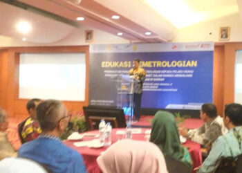 Kadis Perdagin Banjarmasin Ichrom Muftezar saat memberikan sambutan dalam edukasi metrologi, Kamis (12/10).