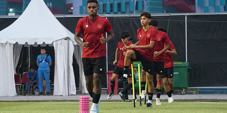 PARA punggawa Timnas Indonesia U-17 saat persiapan menghadapi Panama