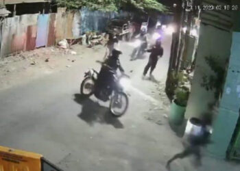 TANGKAPAN layar video geng motor yang viraal di medsos.