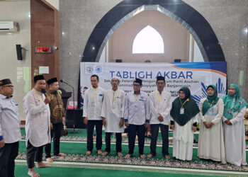 Ketua Majelis Pembinaan Kesejahteraan Sosial Pimpinan Daerah Muhammadiyah Kota Banjarmasin Budi Ikhsan saat melantik Pengurus Forum Panti Asuhan Muhammadiyah Aisyiyah se-Kota Banjarmasin periode tahun 2023-2027. Sabtu (16/12).