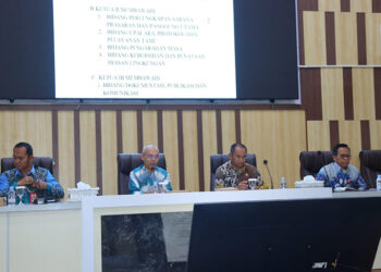 SEKDA Kabupaten Tapin Dr H Sufiansyah MAP saat memberikan arahan pada rapat pemantapan pelaksanaan MTQ Nasional ke-35 Tingkat provinsi Kalsel, Kamis (25/1).