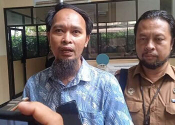 KUASA hukum korban penusukan, Kurniawan saat memberikan keterangan, Selasa (6/2). (Foto: jejakrekam)