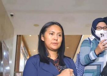 Pihak sekolah Tamara Tyasmara usai menjalani pemeriksaan di Polda Metro Jaya.