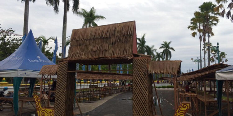 Pintu Gerbang Pasar Wadai Ramadhan