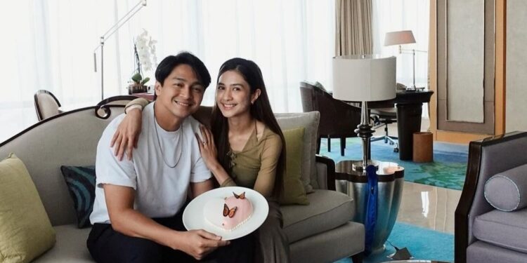 Deva Mahenra dan Mikha Tambayong