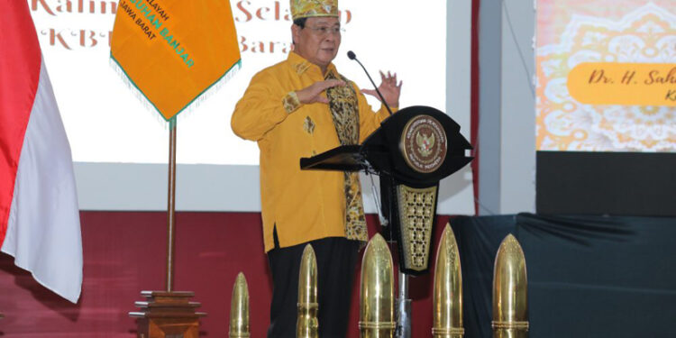 Gubernur Kalimantan Selatan, H Sahbirin Noor saat menyampaikan sambutan pada halal bi halal Kerukunan Bubuhan Banjar (KBB) se-Jawa Barat (Jabar) di Bogor. 