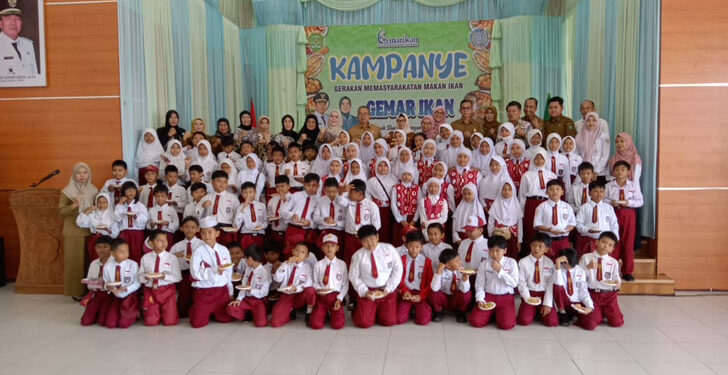 Pj Bupati Hadiri Kampanye Gerakan Makan Ikan