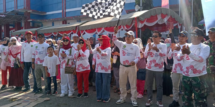 Kecamatan Binuang Gelar Lomba Pawai dan Bazar Kuliner