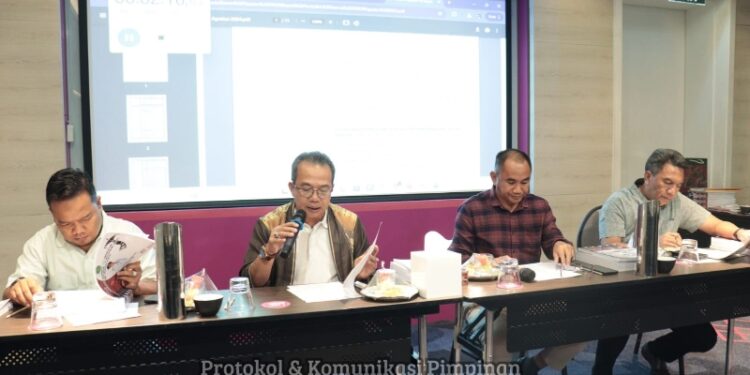 Pj Bupati Sampaikan Ekspose Evaluasi Kinerja Triwulan IV