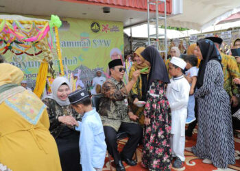 Paman Birin dan Acil Odah Turut Baayun Maulud