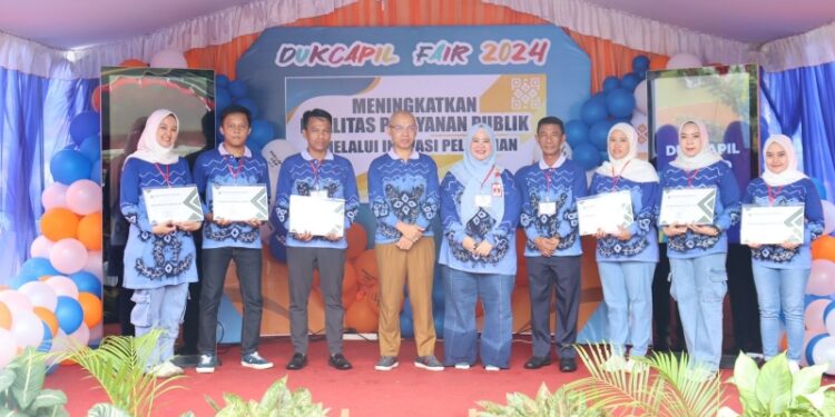 Pj Bupati Hadiri Dukcapil Fair 2024