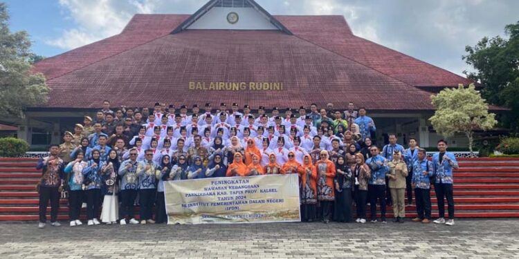 Kesbangpol Tapin Ajak Purna Paskibraka Tapin Kunjungi IPDN Jatinangor