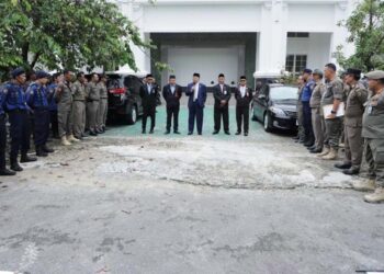 Gubernur Semangati Anggota Satpol PP dan Damkar