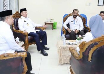 Gubernur Kalimantan Selatan, H Muhidin ketika menerima audensi Ketua dan komisioner Komisi Penyiaran Indonesia Daerah (KPID) Provinsi Kalimantan Selatan