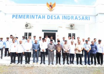 Gubernur Dampingi Mendes Tinjau Pembentukan Koperasi di Indrasari