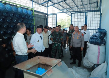 Gubernur Kalsel Apresiasi dan Bangga Pengelolaan Air Minum