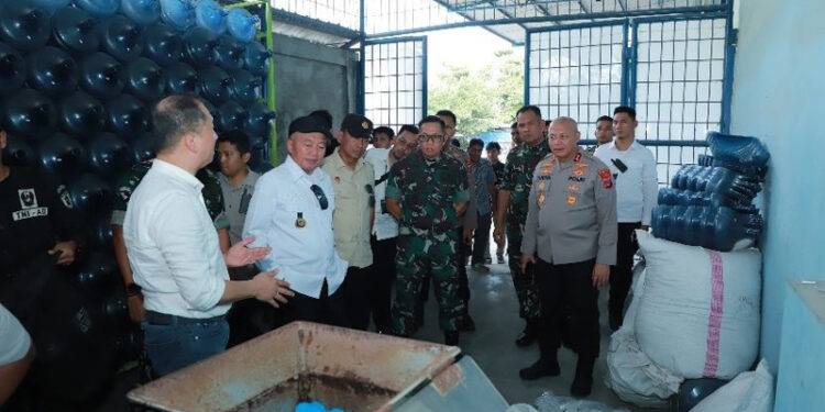 Gubernur Kalsel Apresiasi dan Bangga Pengelolaan Air Minum