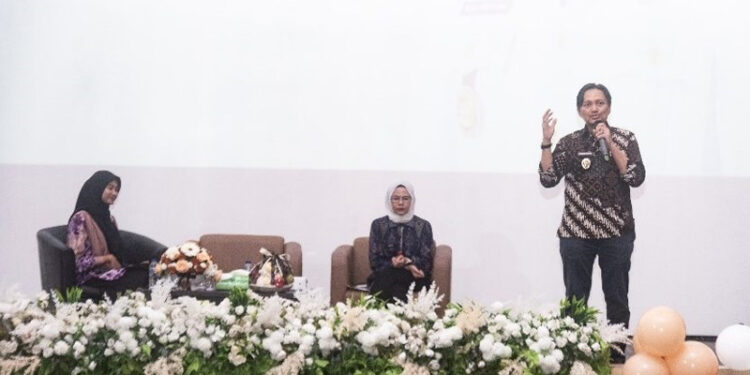 Wakil Gubernur (Wagub) Kalimantan Selatan, H Hasnuryadi Sulaiman saat menyampaikan paparan dihadapan civitas akademika Universitas Muhammadiyah Banjarmasin (UMB)