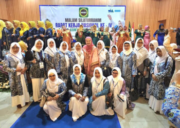 BKMT Kotabaru berfoto bersama saat menghadiri rakernas ke-IV di Asrama Haji Embarkasi Jakarta, Jumat (26/9).