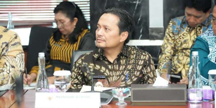 Wakil Gubernur (Wagub) Kalimantan Selatan, H Hasnuryadi Sulaiman saat mengikuti pertemuan dengan Menteri Keuangan (Menkeu), Purbaya Yudhi Sadewa di Gedung Djuanda, Kementerian Keuangan RI, Jakarta Pusat