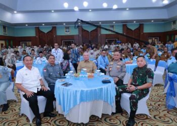GUBERNUR Kalimantan Selatan H Muhidin saat menghadiri gebyar panutan pajak kendaraan bermotor tahun 2025 di Banjarbaru.