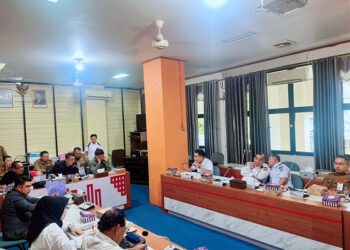 DPRD Kotabaru saat menggelar rapat kerja bersama mitra terkait, Senin (12/1).