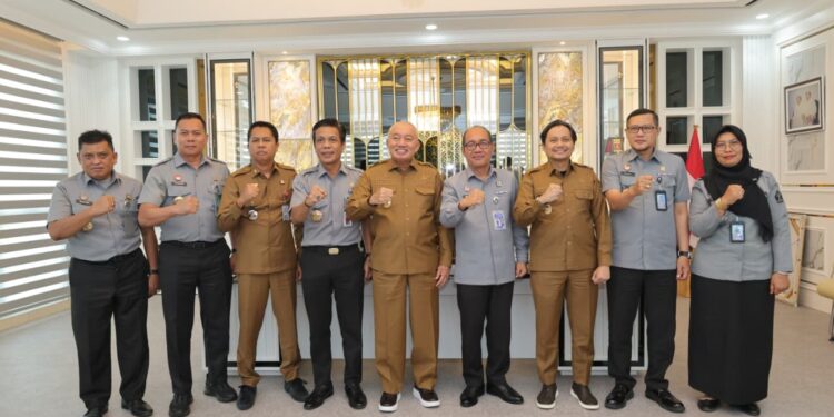 Gubernur H. Muhidin Dukung Posbankum se-Kalsel; Dekatkan Layanan Hukum ke Masyarakat hingga Desa/Kelurahan